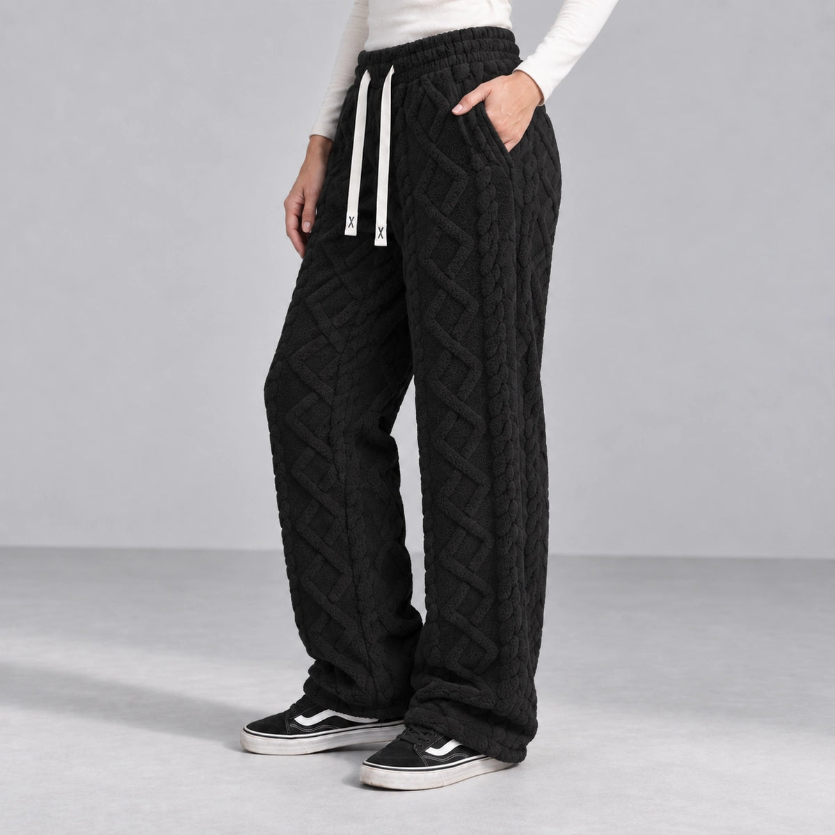 Ember Textured Fleece Pants — black, side pocket