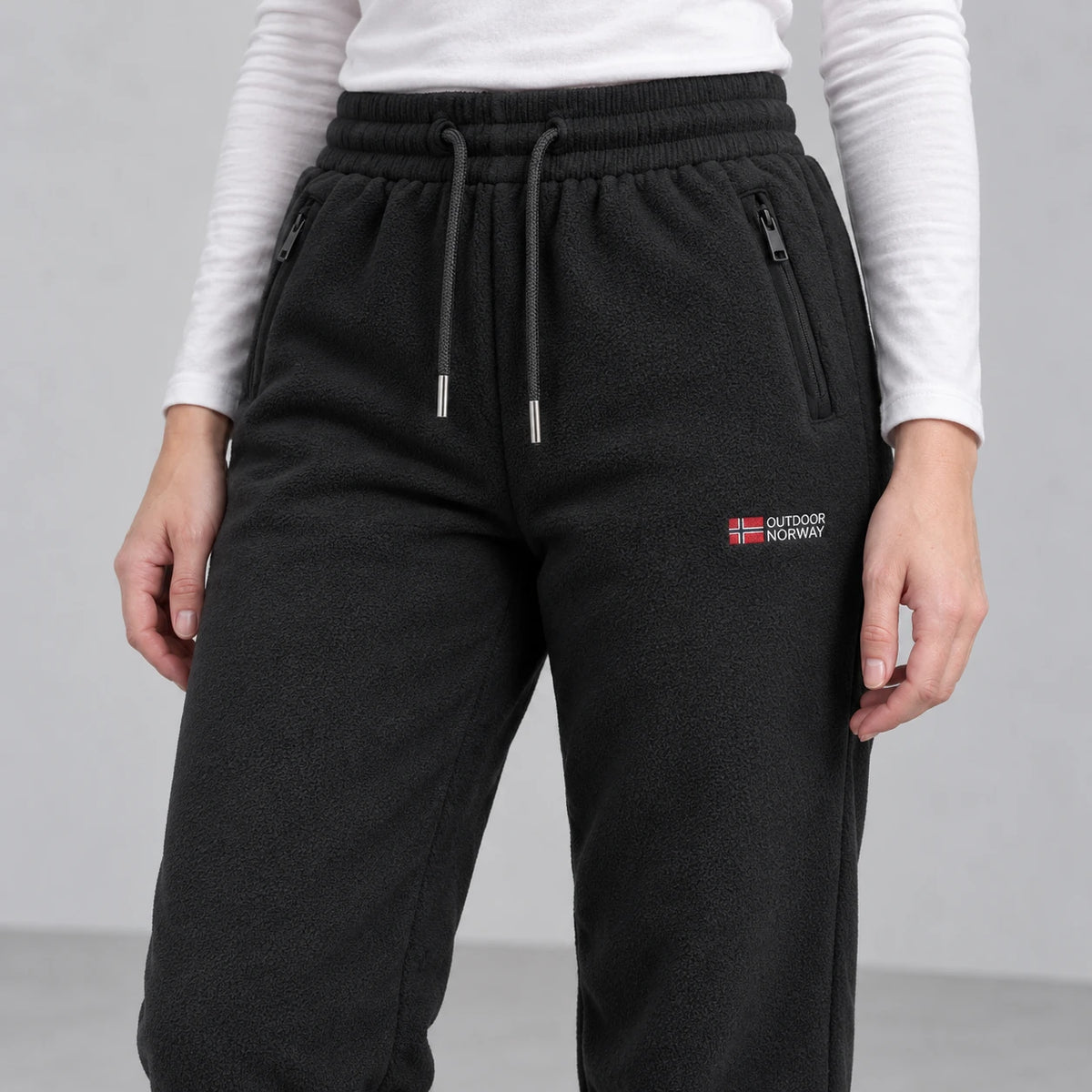 Sierra Fleece Pants — detail — Black